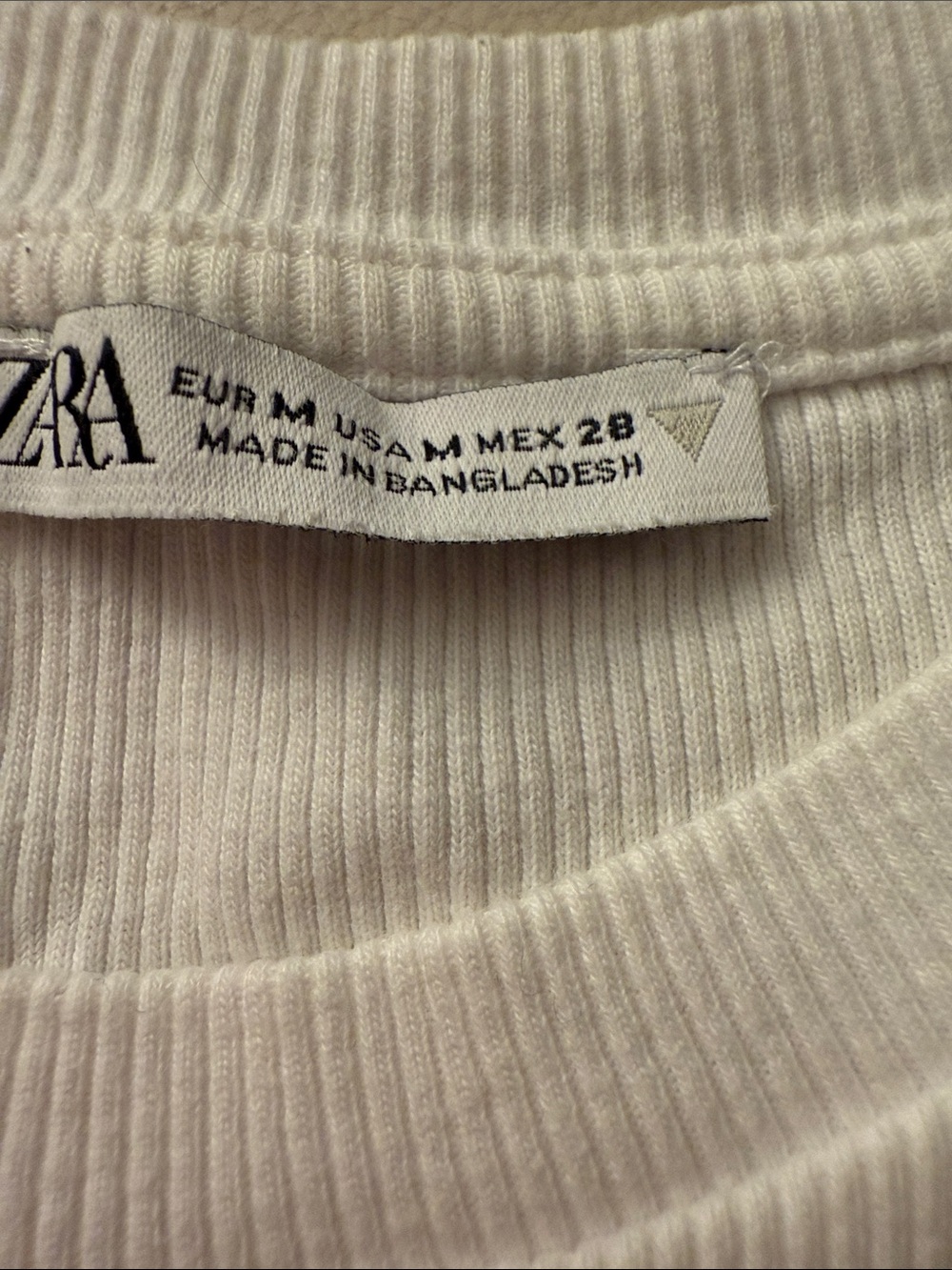 Zara White Ribbed Tank with Ruffle Sleeves - medium - Picture 2 of 3